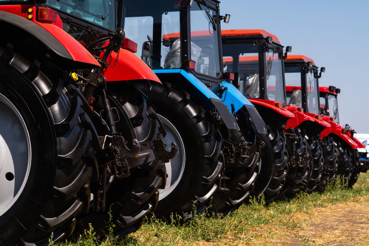 Red and Blue Tractors Resources iStock-1268629875